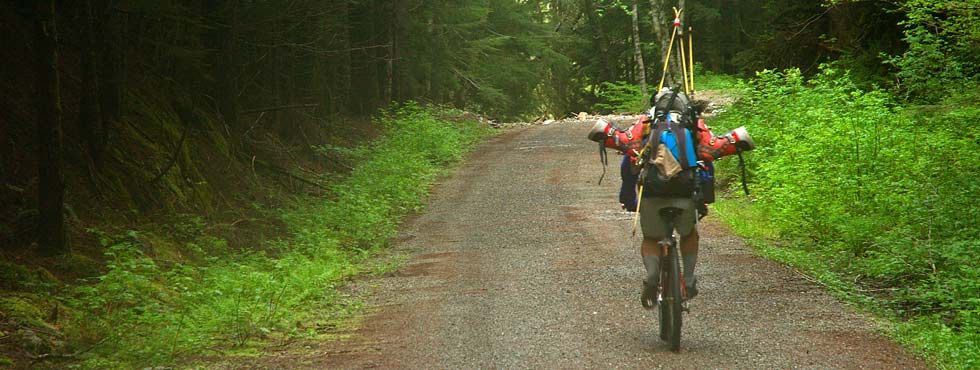 Chris Cass enroute for Monte Cristo (© Kam K. Leang)