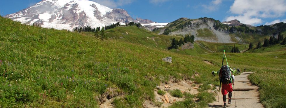 Greg Louie on Mt. Rainier (© Kam K. Leang)